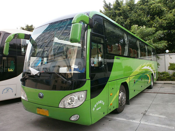 55座大巴
